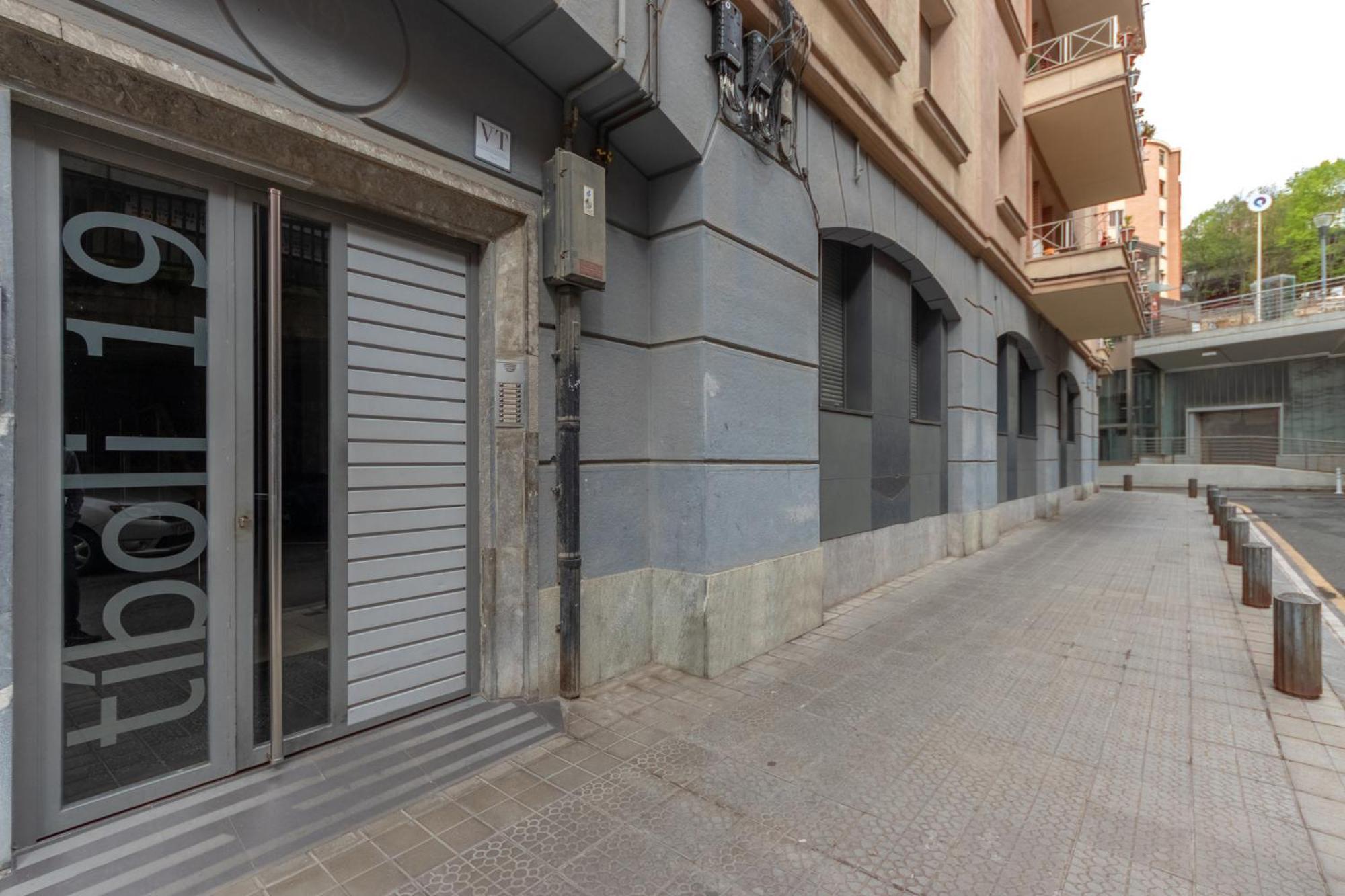 Apartamento Tiboli Home Билбао Екстериор снимка