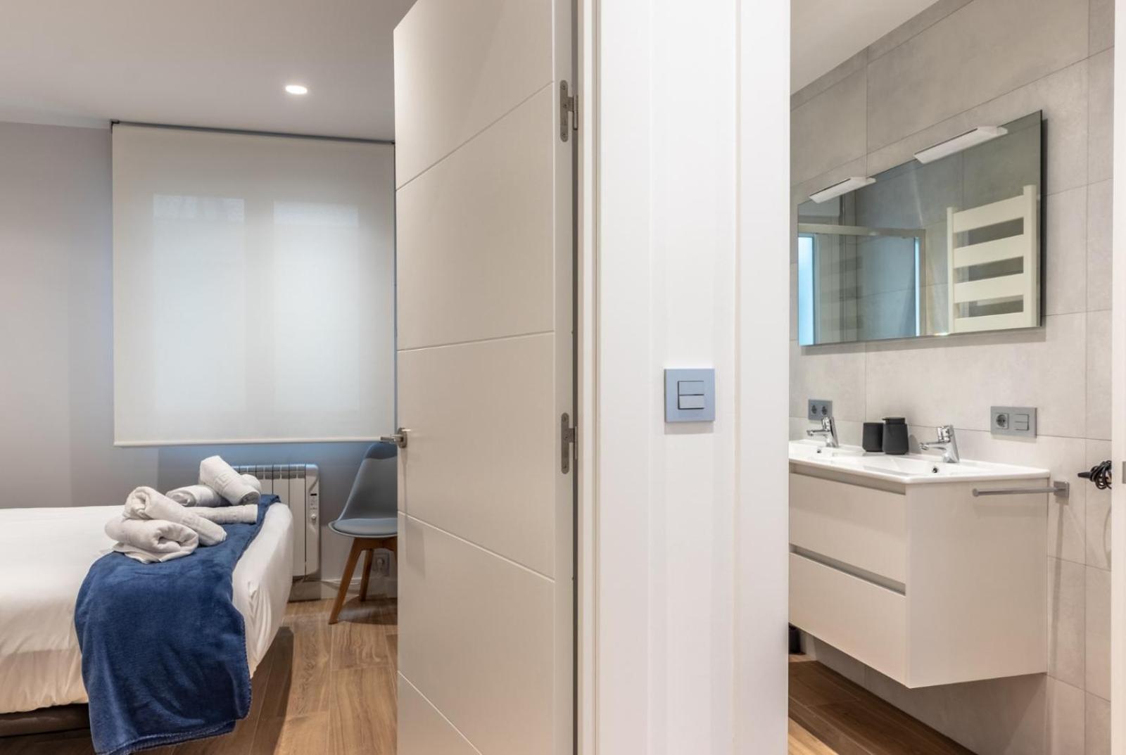 Apartamento Tiboli Home Билбао Екстериор снимка